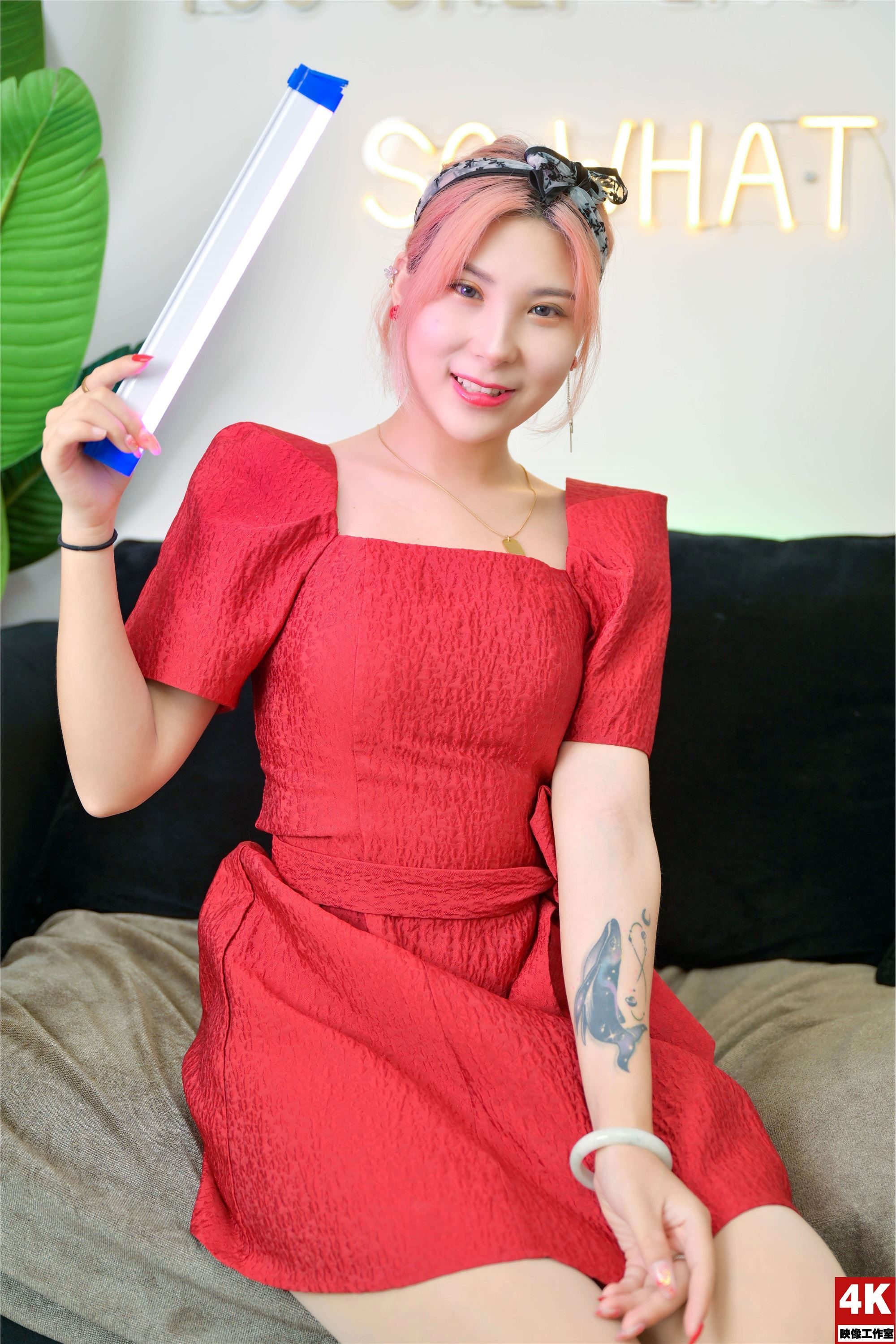 Ligui丽柜 2022.08.17 氛围灯下的肉丝 小發